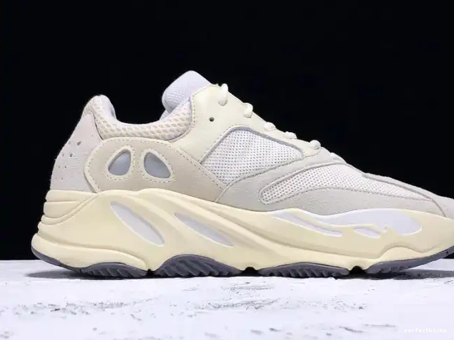 Yeezy Boost 700 EG7596 Analog Adidas 0530